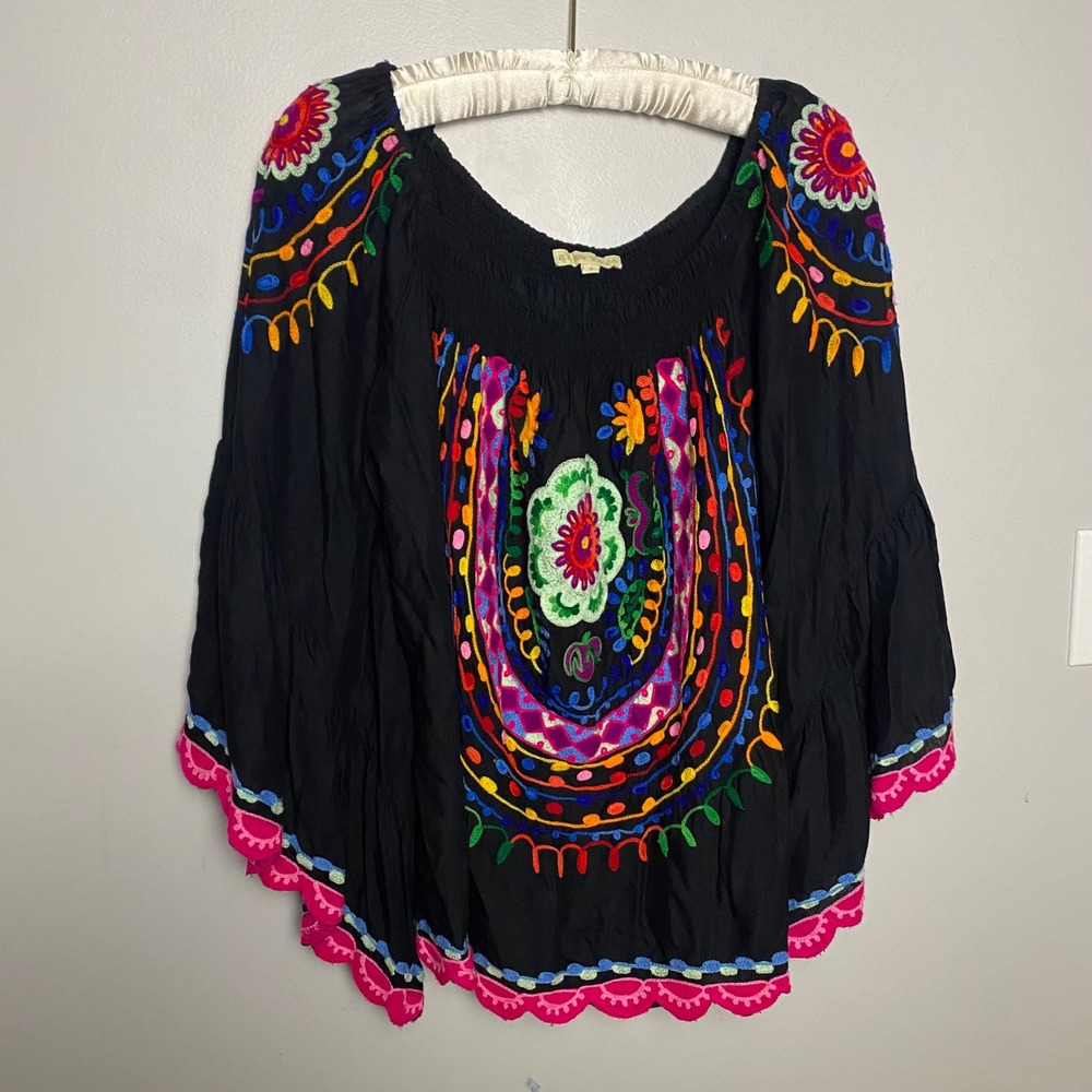 Ruby Yaya Black Embroidered Bell Sleeve Boho Tunic Top Womens Size Small Funky